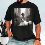 bigfoot and cat selfie graphic tee for men casual animal shirt 1.jpg