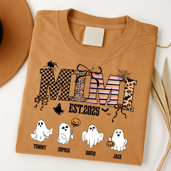 mom est 2025 halloween ghost shirt personalized family names tee 1.jpg